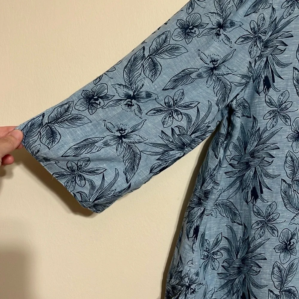 J. Jill Love Linen Palm Print V Neck Top SP - Picture 6 of 9